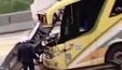 Motorista morre após ônibus bater na traseira de caminhão na Anhanguera 